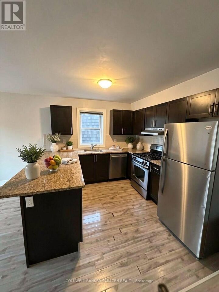 Property Photo:  167 Aylmer Avenue 3  ON K1S 2X1 