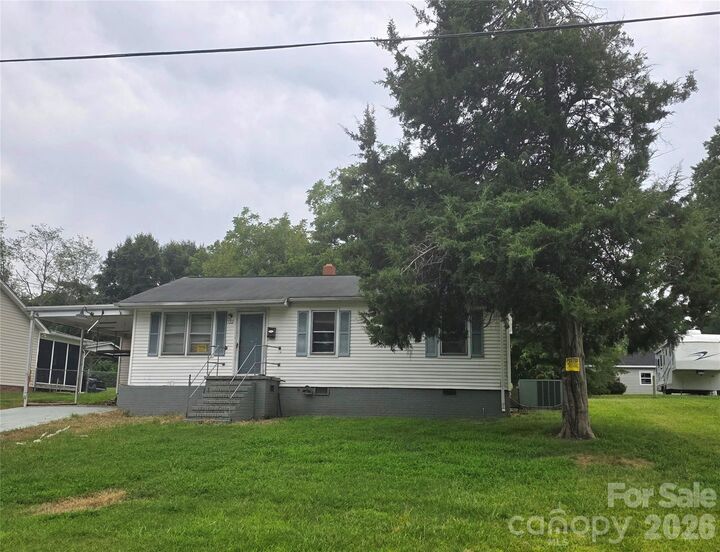 Property Photo:  122 E Iowa Avenue E  NC 28016 