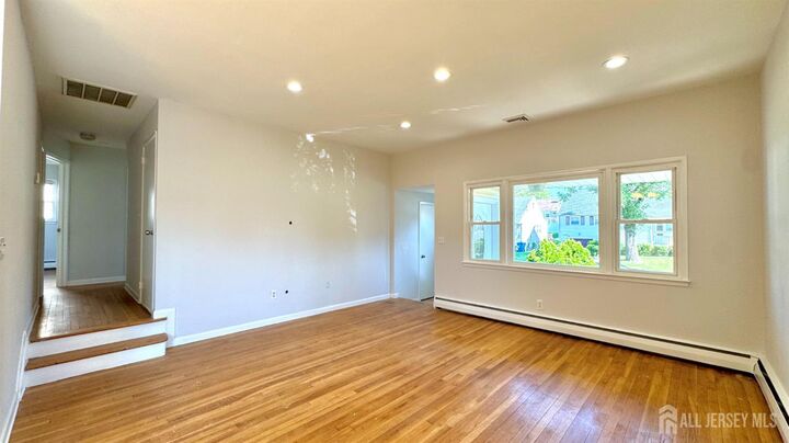 Property Photo:  69 Mercer Street  NJ 08840 