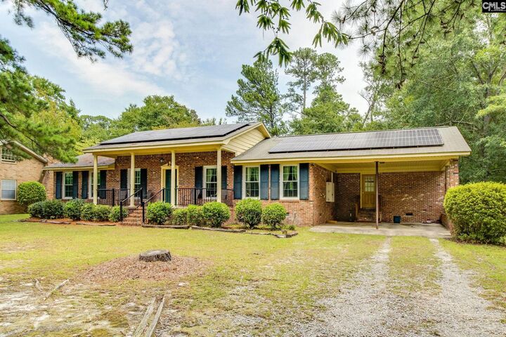 Property Photo:  208 Greenfield  SC 29223-1915 