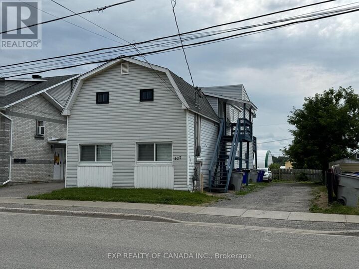 427 Wilson Avenue — photo 1