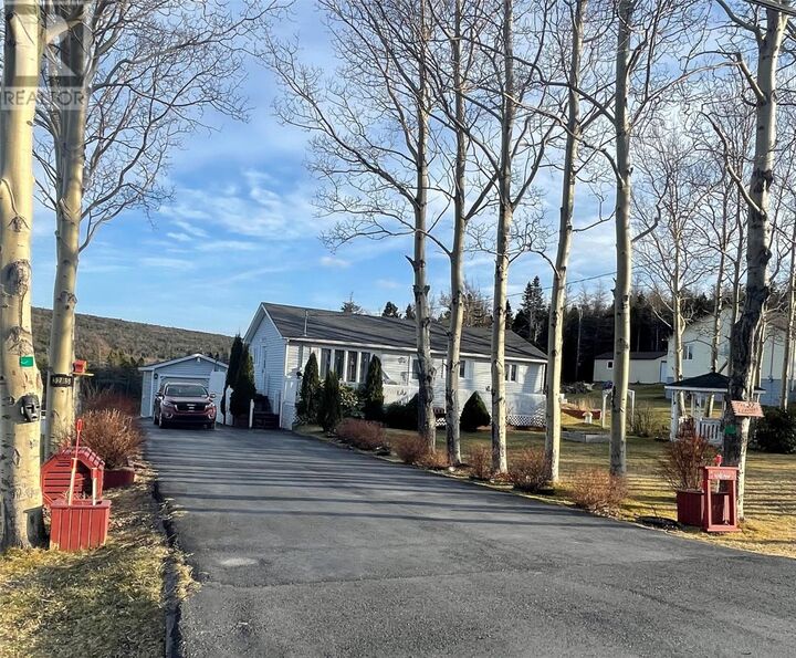 32 Main Road — photo 1
