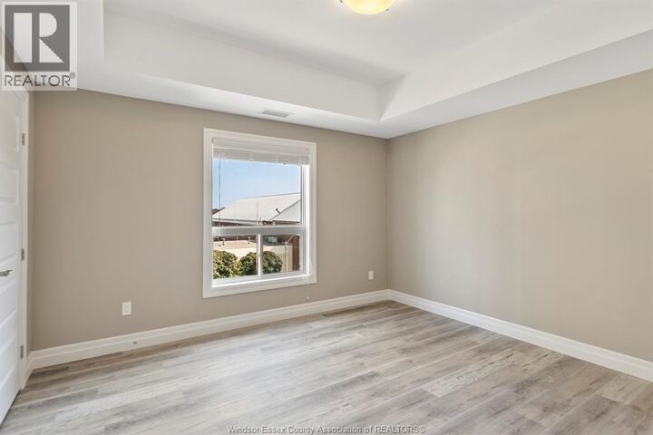 Property Photo:  955 Ouellette Avenue 401  ON N9A 4J5 