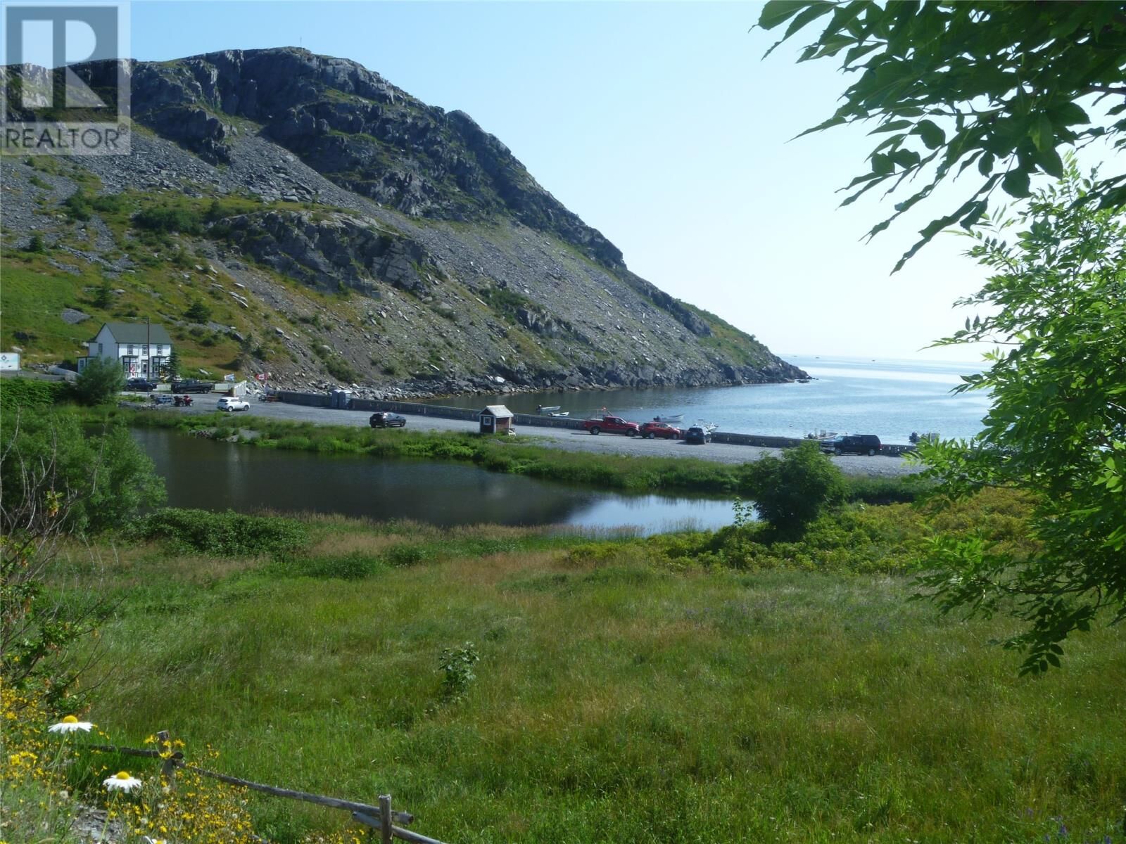 Property Photo:  4 Meadow Road  NL A1Y 1C6 