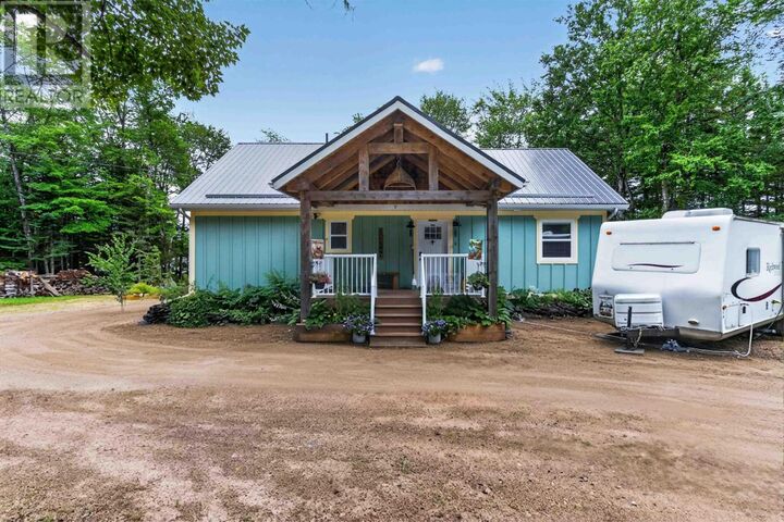 Property Photo: 619 Lakecrest Drive NS B0R 1H0