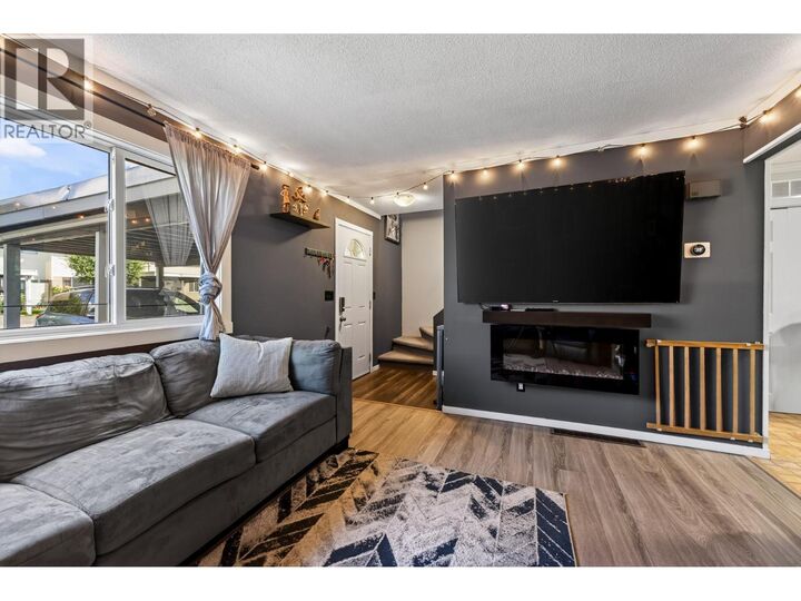 Property Photo: 1173 Ponlen Street 6 BC V2B 5N4
