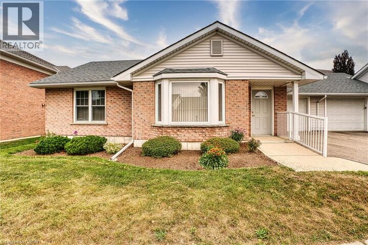 Property Photo: 750 Nelson Avenue South 14 ON N4W 3W1