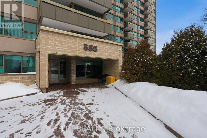 Property Photo:  555 Brittany Drive 10  ON K1K 4C5 