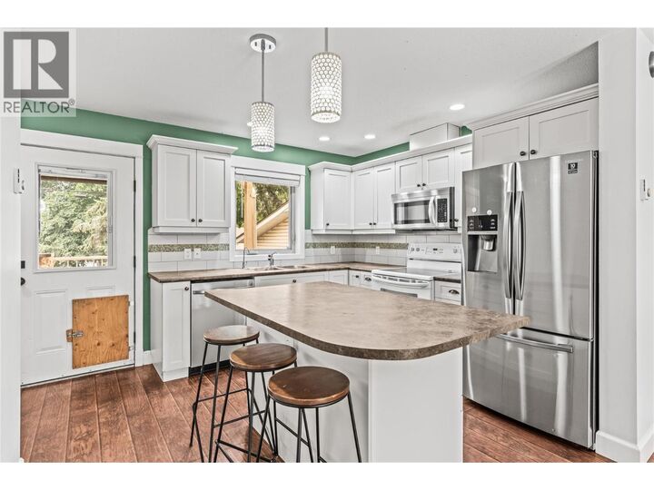 Property Photo:  1705 33 Street  BC V1T 5P9 