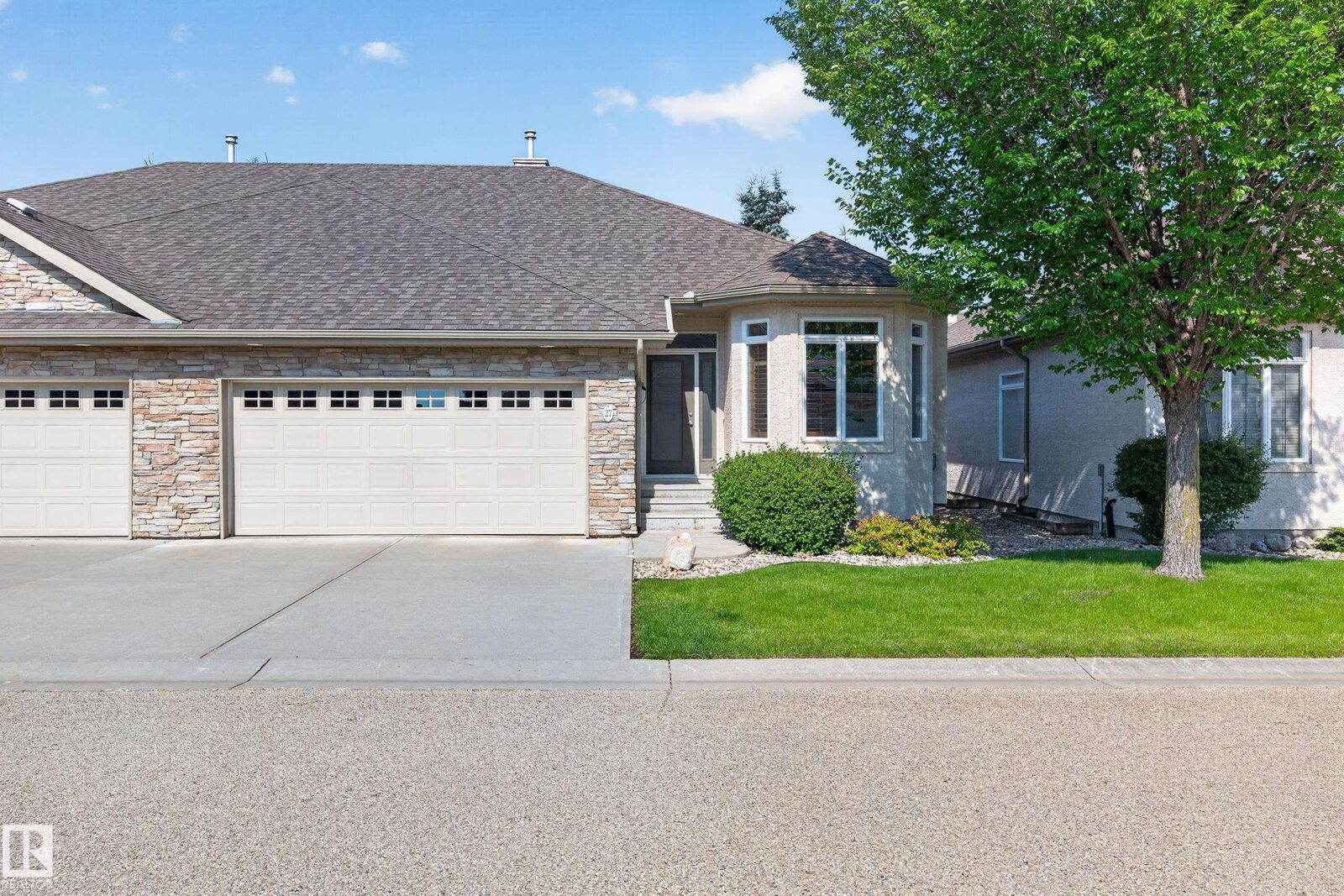 Property Photo:  61 Lafleur Drive 27  AB T8N 0X5 