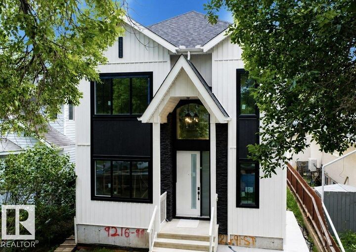 Property Photo:  9216 91 Street NW  AB T6C 3N8 