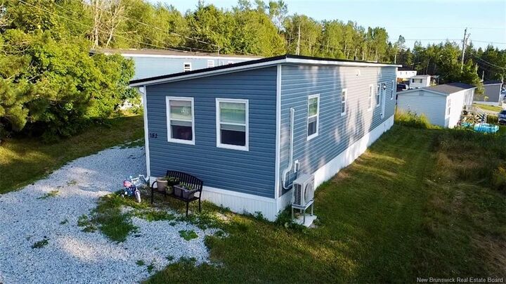 182 Logie Drive — photo 1