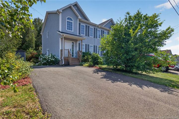 Property Photo:  105 Rue Des érables  NB E1A 7M7 