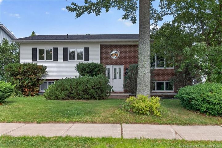 343 Glencairn Drive — photo 1