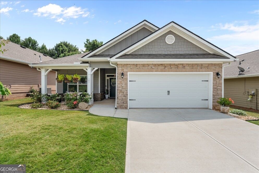 Property Photo: 141 Windmill Way GA 30117