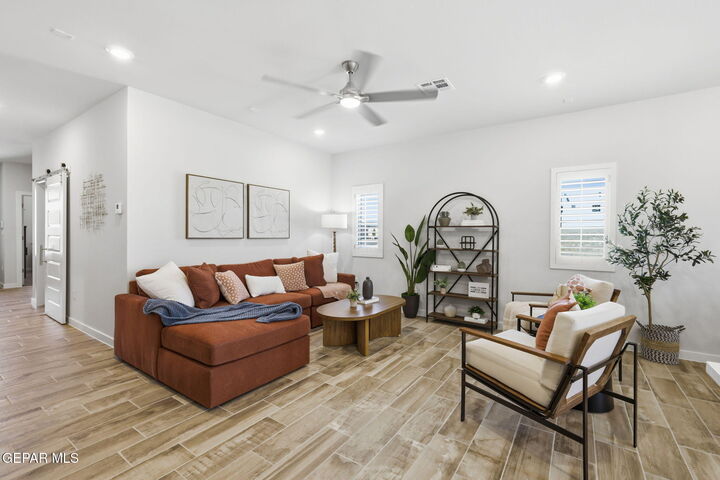 Property Photo:  5729 Las Ramblas Avenue  TX 79934 