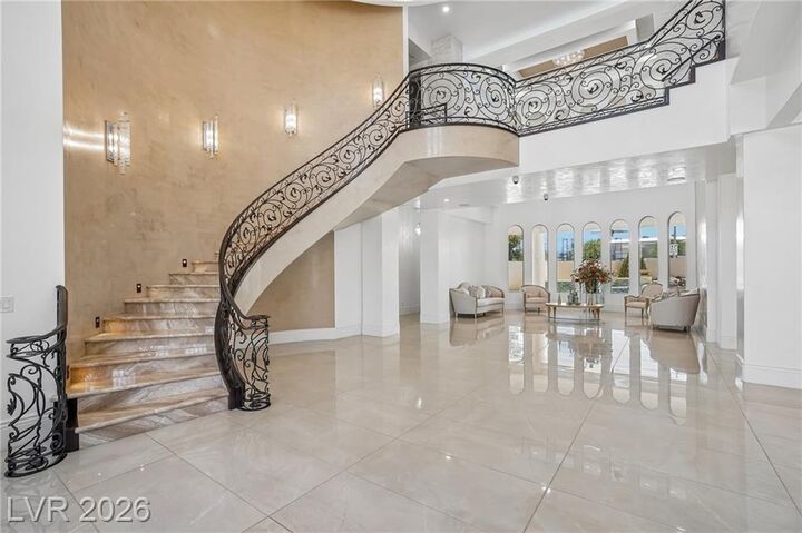 Property Photo: 1721 South Tioga Way NV 89117