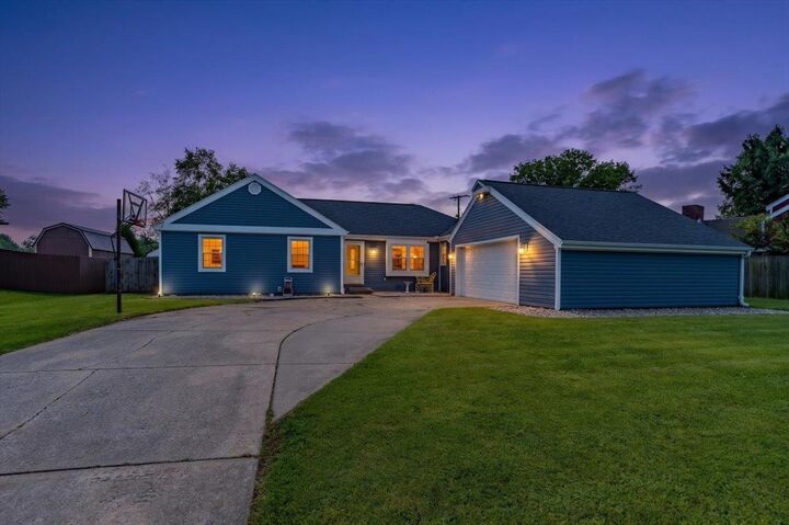 Property Photo:  208 Bittersweet Lane  KY 42420 