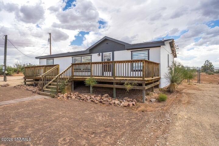Property Photo:  517 Hermosa Drive  NM 88081 