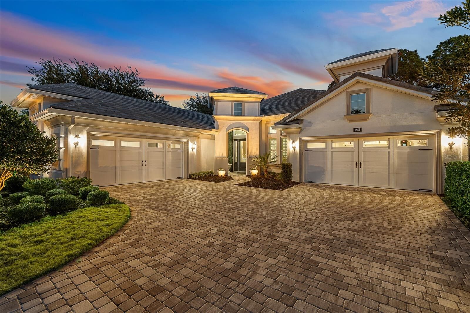 Property Photo: 241 Conservatory Drive FL 32137