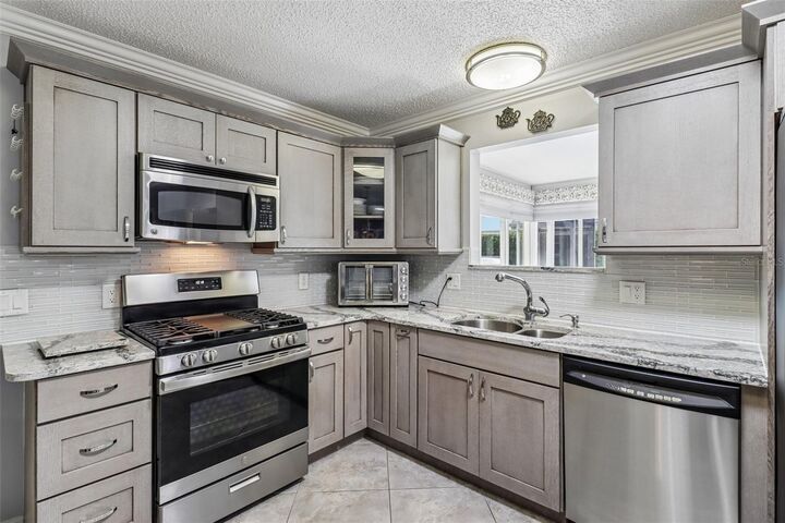 Property Photo:  2844 Plainridge Loop  FL 32162 