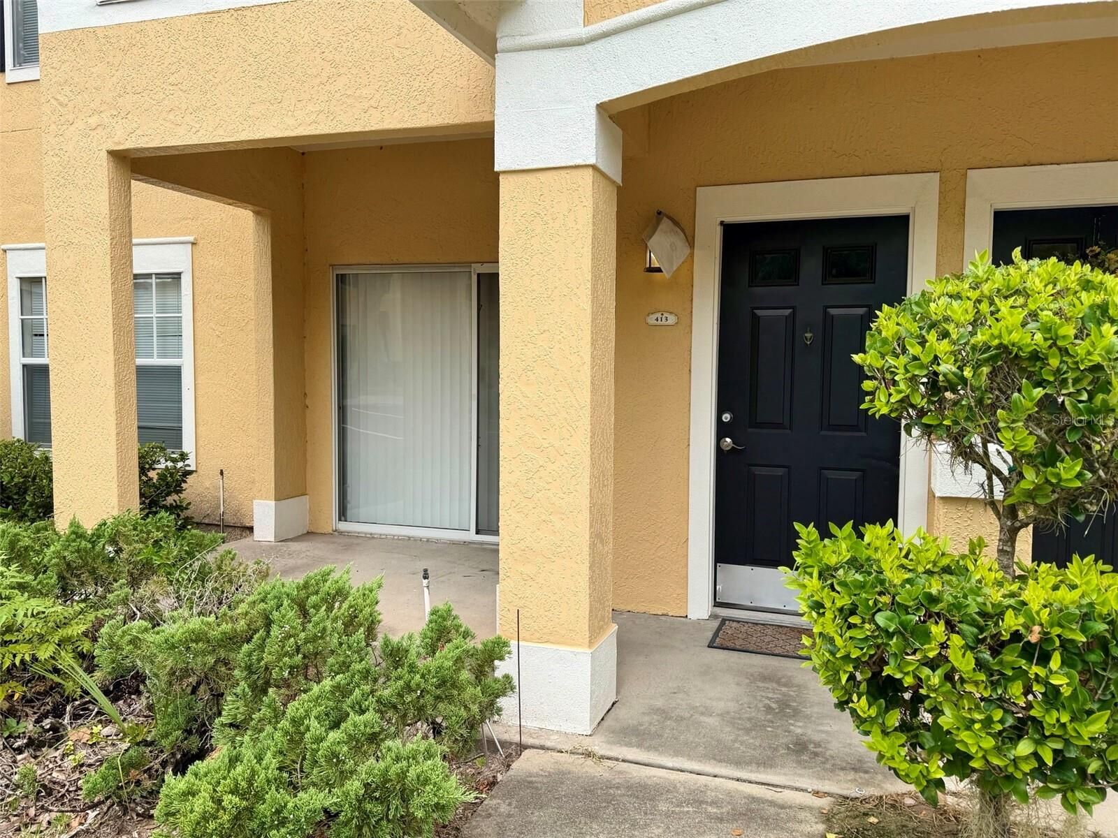 Property Photo: 413 Arbor Lakes Circle 413 FL 32771