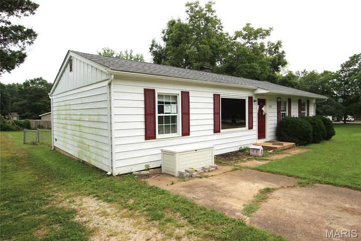 Property Photo:  614 Westwood Drive  MO 63650 