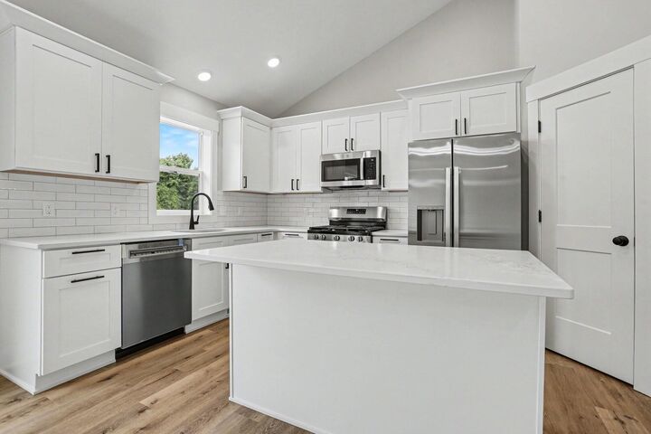 Property Photo:  1958 Cygnet Drive  MI 49078 