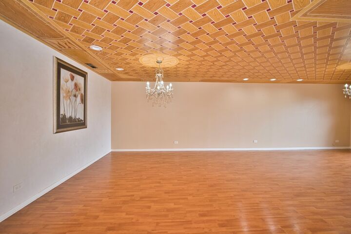 Property Photo:  7601 Lincoln Avenue 502  IL 60077 