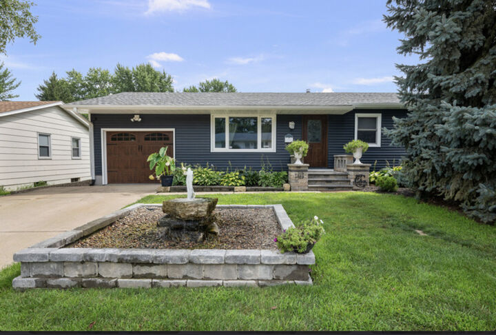 Property Photo:  1403 E 35th Street  IA 52807 