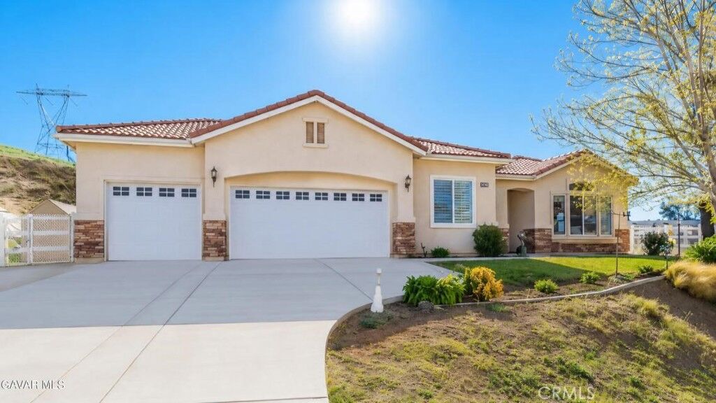 Property Photo:  34542 Katrina  CA 93510 