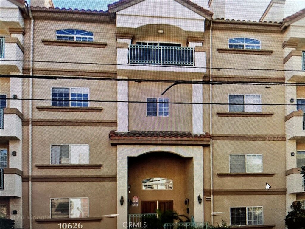 Property Photo:  10626 Valley Spring  CA 91602 