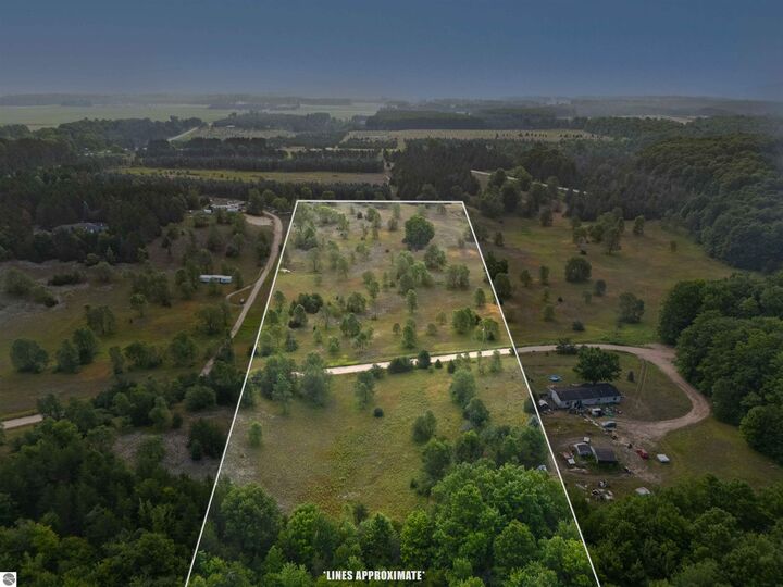 Property Photo:  4760 Vista Valley Trail  MI 49668 