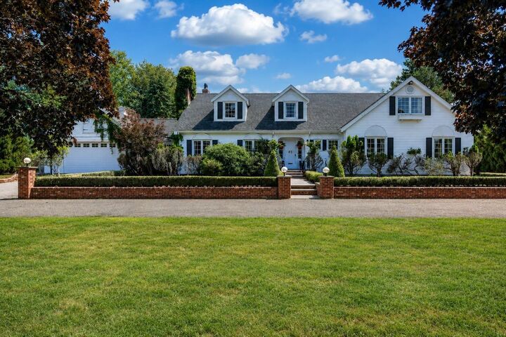 45 Longworth Avenue — photo 1