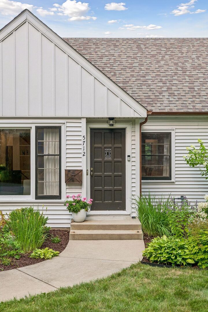 Property Photo: 5712 York Avenue S MN 55410