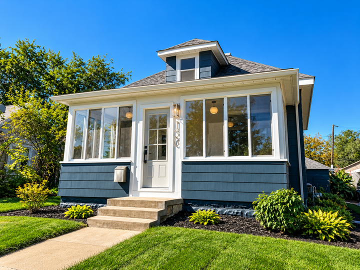 Property Photo:  130 10th Avenue N  MN 55343 
