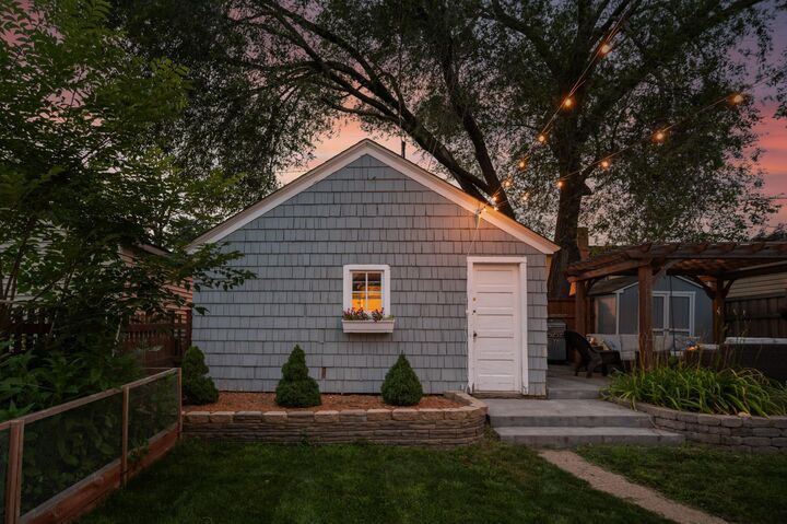 Property Photo: 1247 Berkeley Avenue MN 55105