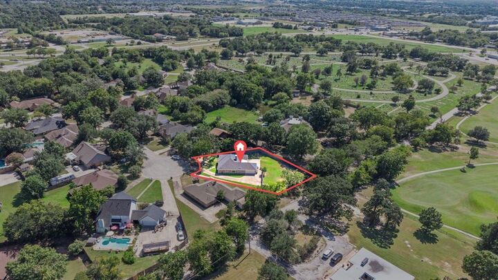 Property Photo:  5504 Glenlivet Place  TX 75402 