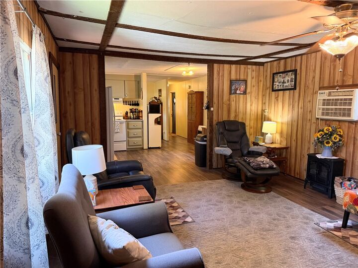 Property Photo: 967 Uellner Road AR 72847