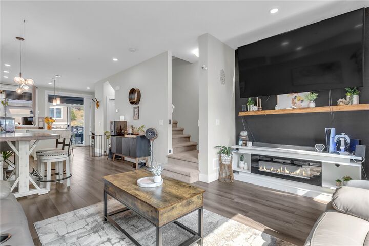 Property Photo:  13098 Shoreline Way 50  BC V4V 0A8 