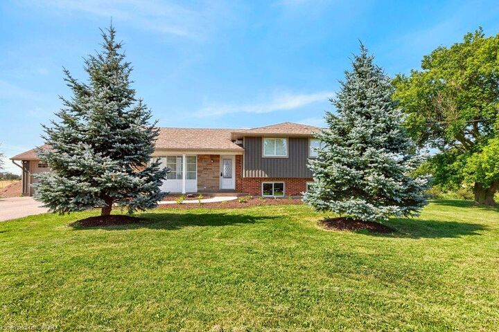 Property Photo: 6773 Smithville Road ON L0R 2A0