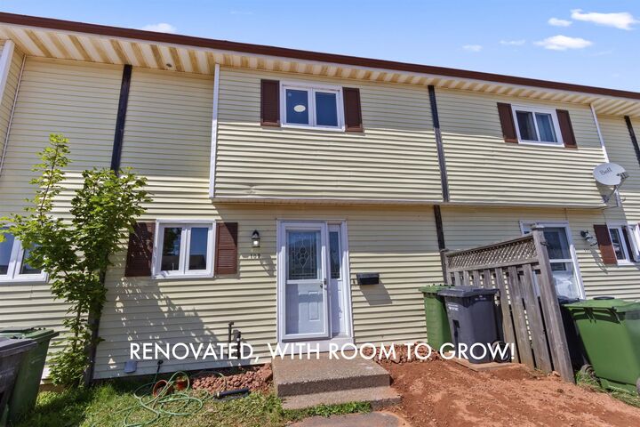 109 Westridge Crescent — photo 1