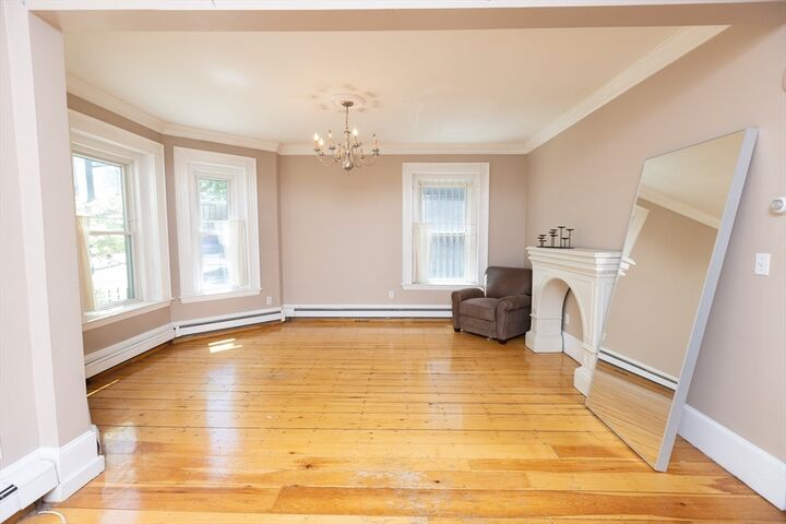 Property Photo: 29 Monument Sq 2 MA 02129