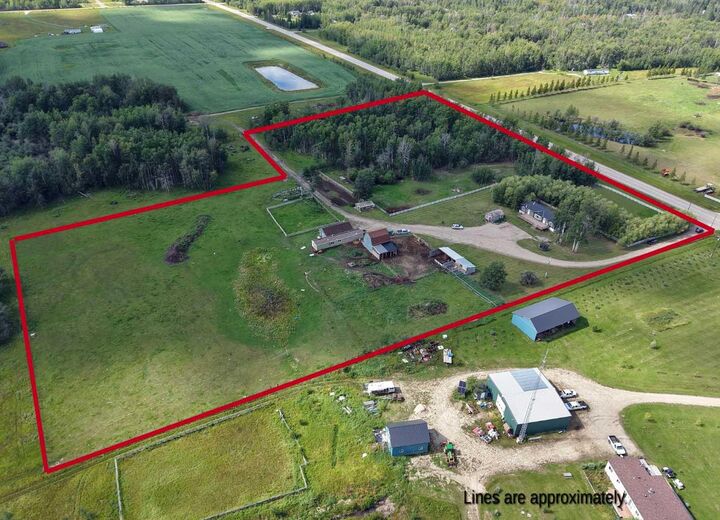 Property Photo: 53041 Twp 744 AB T0B 3C0