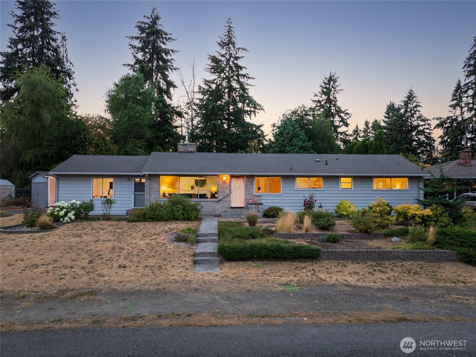 Property Photo:  18930  66th Place W  WA 98036 
