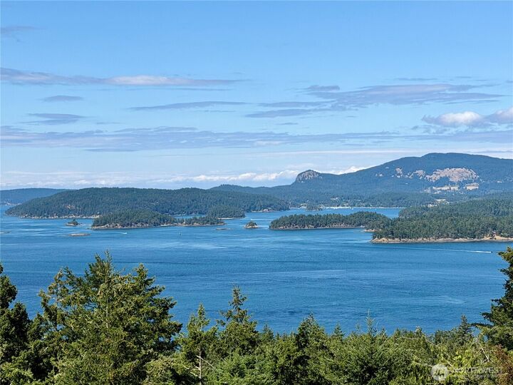 Property Photo:  194  Channel Heights Way  WA 98250 