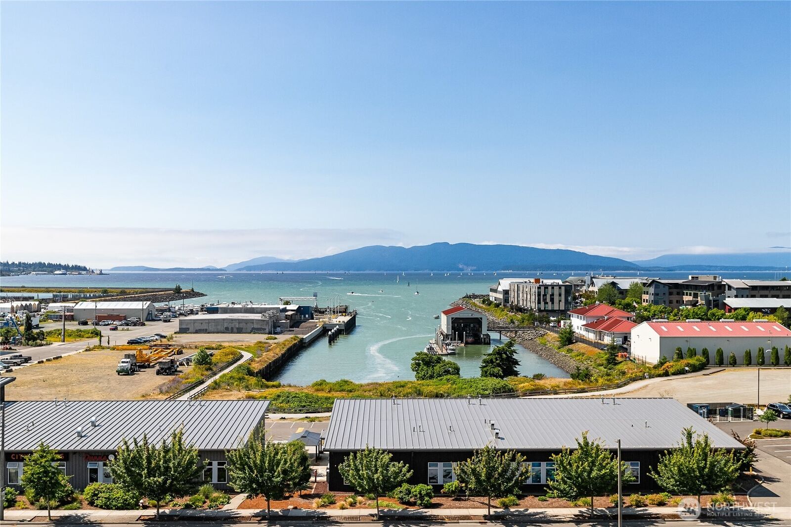 Property Photo:  1301 W Holly Street 302  WA 98225 