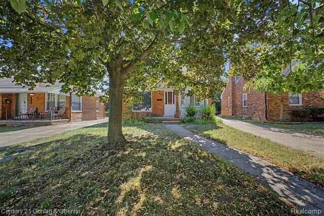 Property Photo: 6874 N Vernon Street MI 48127