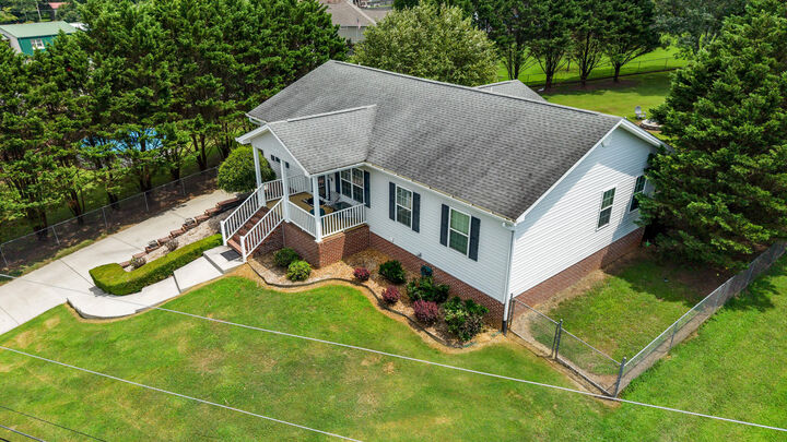 Property Photo:  3309 Carmen Lane SE  TN 37323 