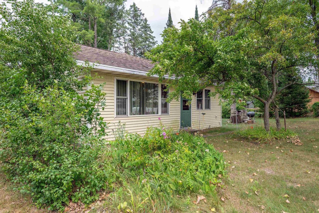 Property Photo:  N8005 Tuttle Lake Road  WI 54960 